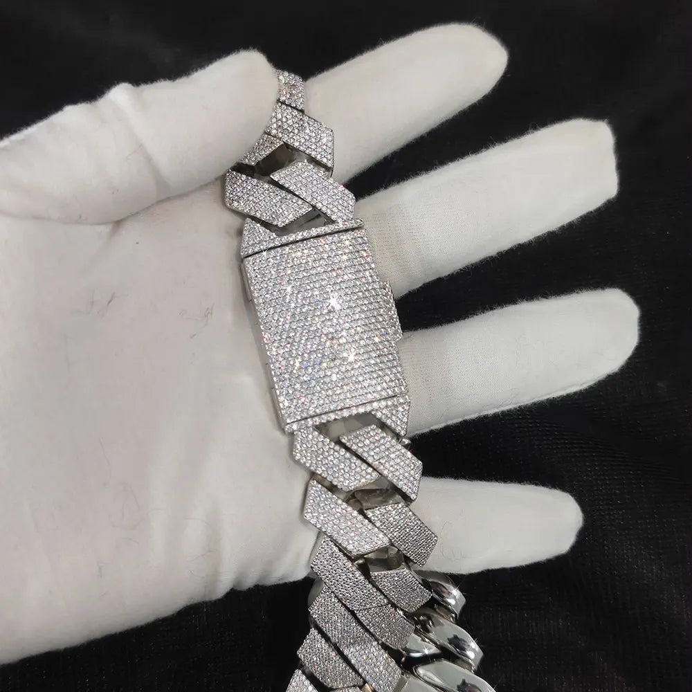 Iced Out Cuban Link Neclace 25mm