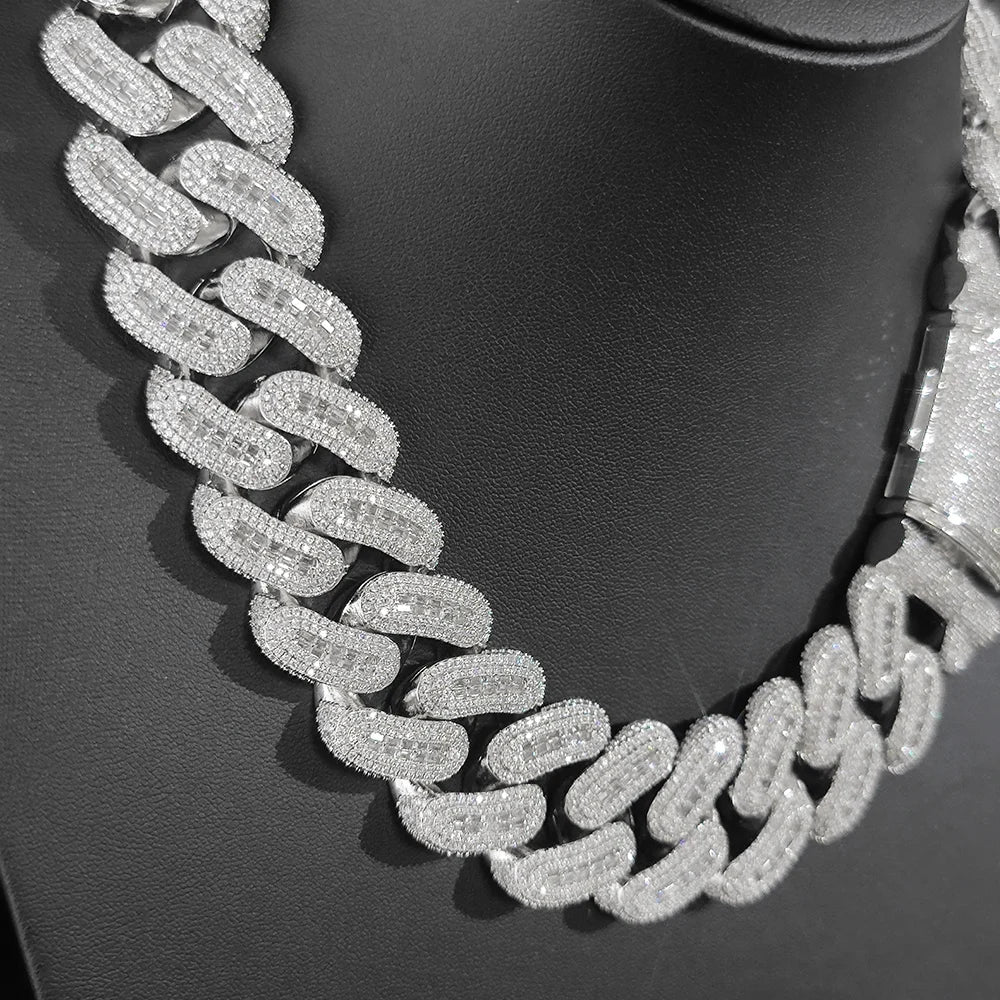 Iced Out Cuban Link Neclace 29mm